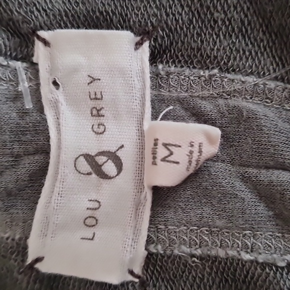 LOU & GREY M top, grey roll collar, Good Used Condition, Rayon/Spandex very soft - Picture 4 of 4